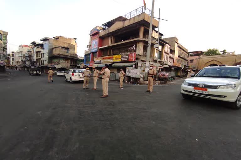 Ajmer Police collected fine, lockdown, Police action