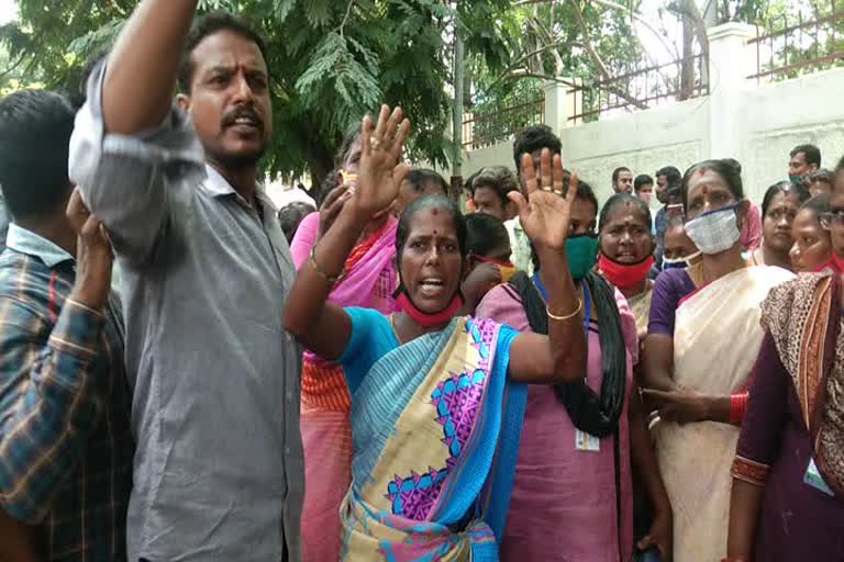 Vegetable Seller's Protest In Covai