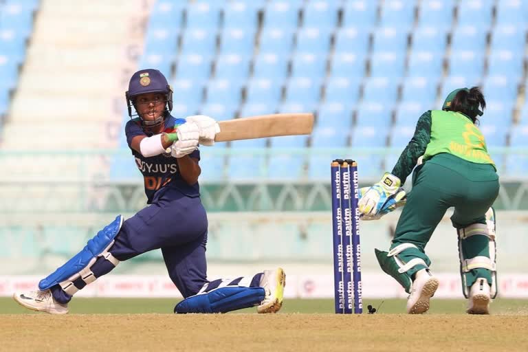 punam rauts unbeaten ton harmanpreet kaur s blitzkrieg lift india to 266/4