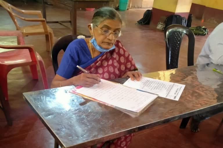 72 year old women wrote Tulu exam