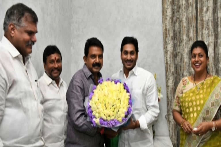 Ministers congratulate CM Jagan