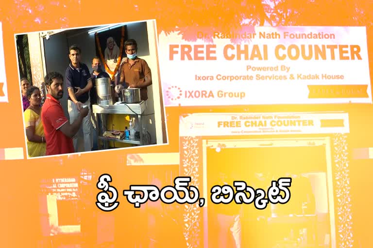 free-chai-and-biscuit-distribution-to-hyderabad-people