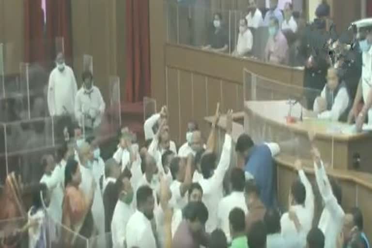 BJP and congress MLAs create ruckus in odisha assembly