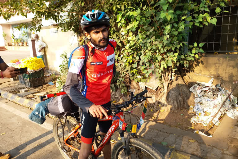 Climate change  environmental awareness  young man started cycle ride  പരിസ്ഥിതി  കാലാവസ്ഥ