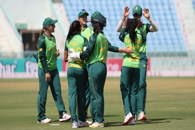 ind women vs sa women 5th ODI : south africa women beat india by 5 wickets sa women win series 4-1