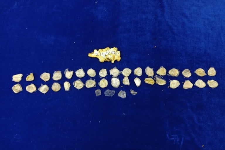 Chennai Air Customs  gold  gold seized at Chennai airport  Chennai Airport  13 ലക്ഷം രൂപ വില വരുന്ന സ്വർണം ചെന്നൈ വിമാനത്താവളത്തിൽ പിടികൂടി  സ്വർണം  എയർ ഇന്‍റലിജൻസ് യൂണിറ്റ്  ചെന്നൈ വിമാനത്താവളം