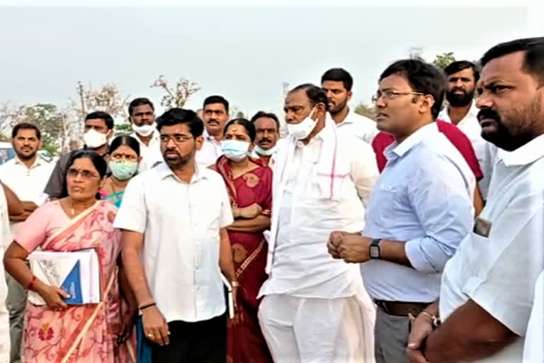 medak Collector Harish visited Narsapur municipality