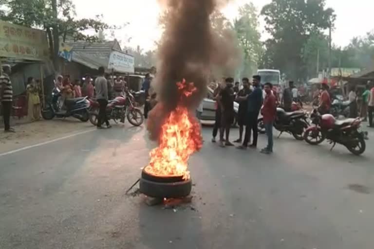 ଅପରେସନ ରୁମରେ ମୃତ୍ୟୁ, ରାସ୍ତା ଅବରୋଧ କଲେ ପରିବାର ଲୋକେ