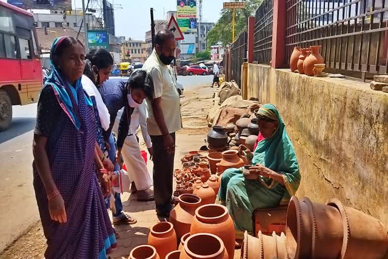 clay pots