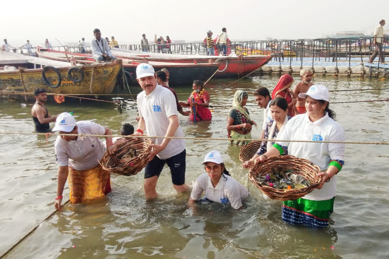 गंगा सफाई से हुई स्वच्छता पखवाड़े की शुरुआत