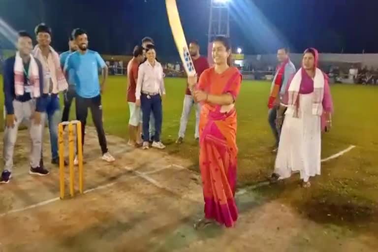 mla-angoorlata-deka-playing-cricket