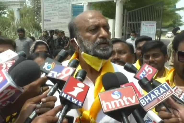 tdp leader jc prabhakar reddy appointed as tadipathri municipality chairman