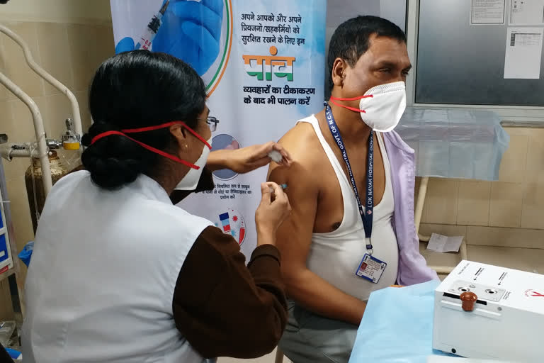 40 thousand vaccination in delhi