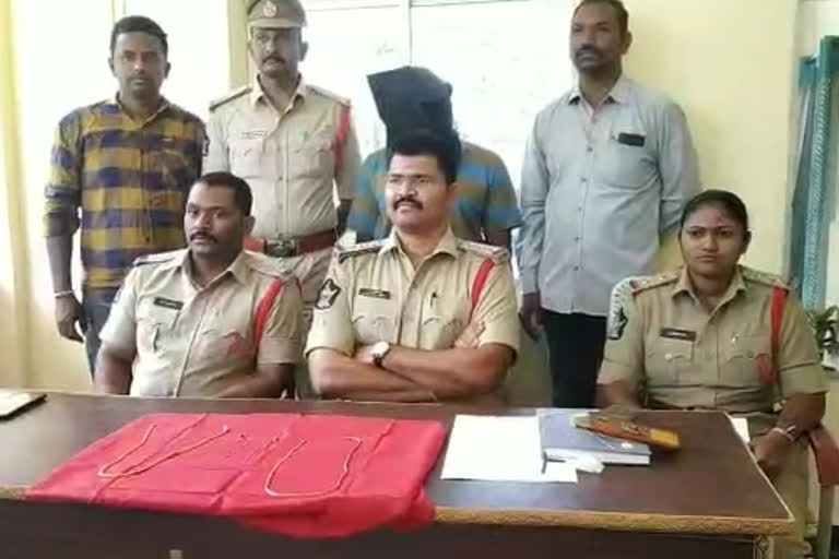 inter district thief arrested in singarakonda prakasham district