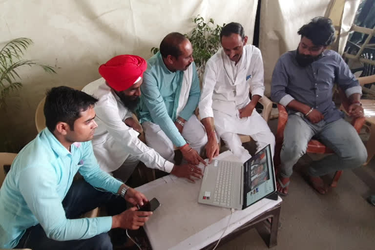 Farmer leaders targeted Yogi government by holding press conference at Gazipur Border