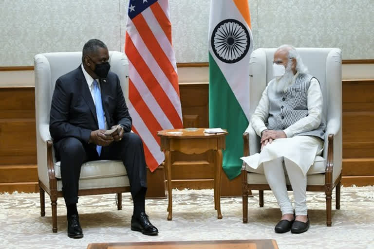 US Defence secretary meets pm modi to enhance strategic partnership for peace in Indo-Pacific  US Defence secretary meets pm modi  pm modi news  prime minister narendra modi news  india us relation news  അമേരിക്കന്‍ പ്രതിരോധ സെക്രട്ടറി  ഇന്ത്യ അമേരിക്ക ബന്ധം വാര്‍ത്തകള്‍  പ്രധാനമന്ത്രി നരേന്ദ്ര മോദി വാര്‍ത്തകള്‍  മോദി അമേരിക്ക വാര്‍ത്തകള്‍