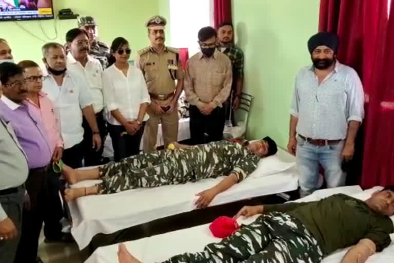 jawans donated blood on the occasion of crpf foundation day in giridih