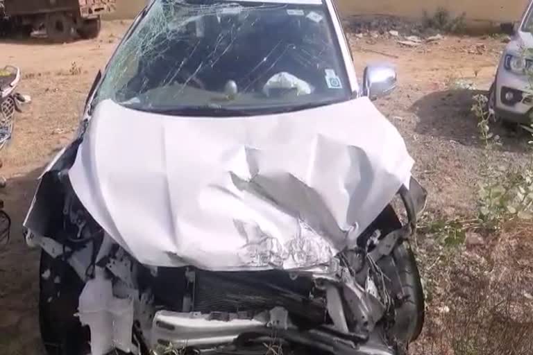 death in road accident, collision of vehicles in Sikar