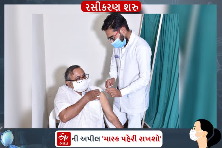 જામનગર: જી.જી. હોસ્પિટલમાં 6 હજારથી વધુ લોકોને રસી અપાઇ