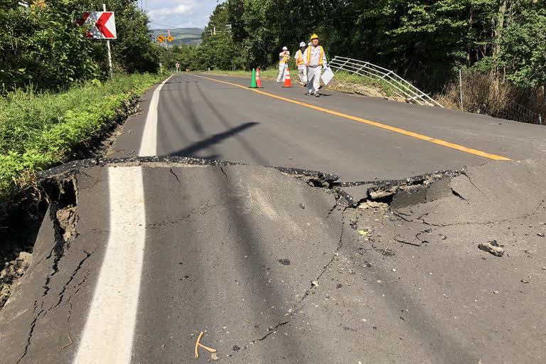 Massive quake rocks Japan, tsunami warning issued