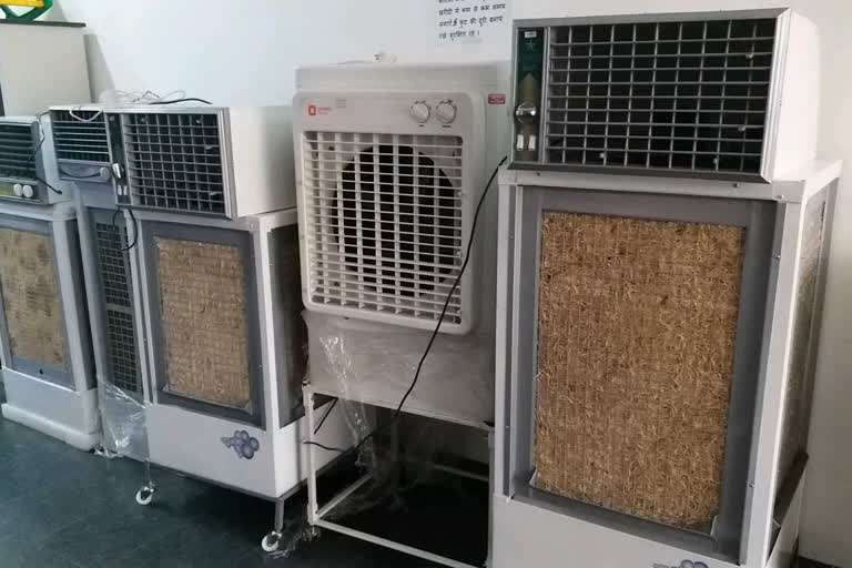 crowd of customers in cooler shops