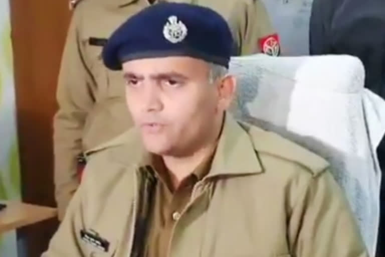 एसपी ने 30 पुलिसकर्मियों का किया स्थानांतरण