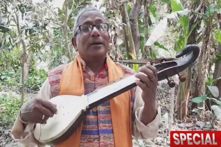 তরণীর দোতারায় ফুটল বেকারত্বের জ্বালা