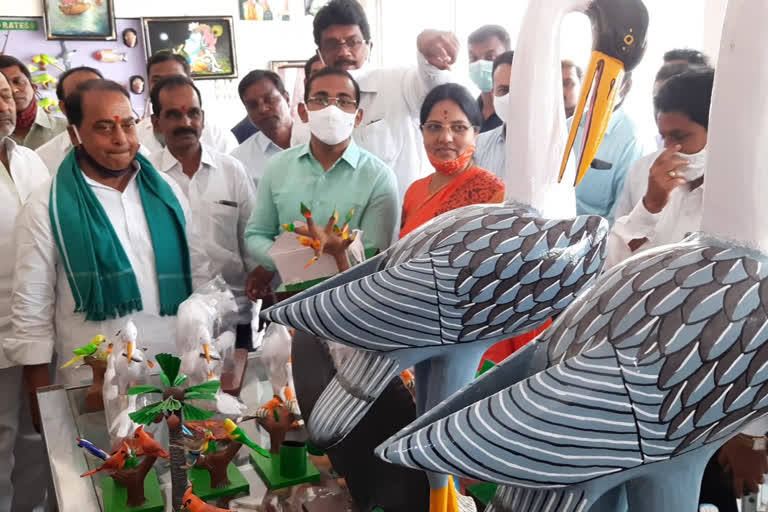 minister indrakaran reddy, Wooden toys