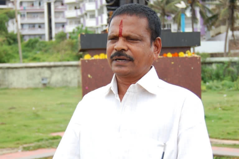 cine actor karate kalyani father padala ramadasu died in hyderabad