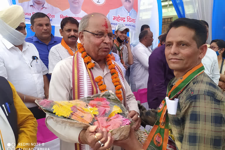 Banshidhar Bhagat reached Kaladhungi for the first time after becoming cabinet minister