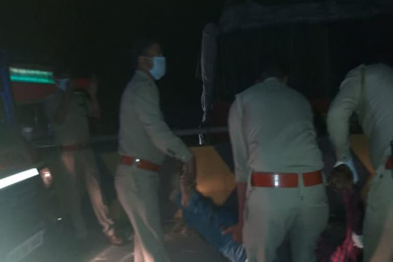 6 died and two injured in road accident in ayodhya