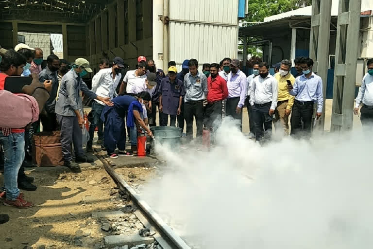 mechanical division of the railway board organized workshop on the topic of fire prevention in ranchi