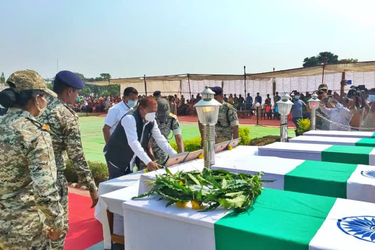 Kin pay tributes to jawans killed in Naxal attack