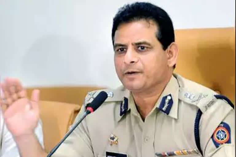 86 police officers have been transferred after hemant nagrale take charge as mumbai police commissioner