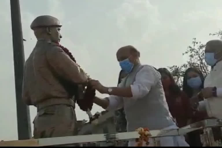 rajnath singh unveiled statue