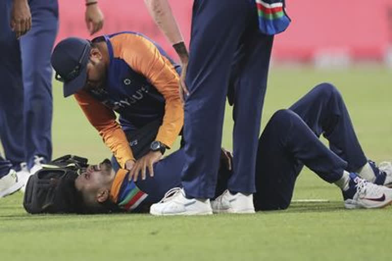 Injured Shreyas Iyer likely to miss IPL 2021