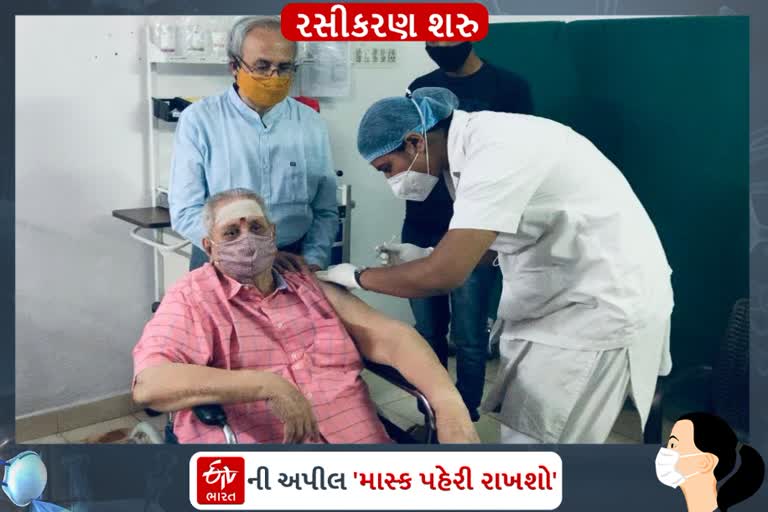 અમદાવાદમાં રસીકરણ પુરજોશમાં શરૂ