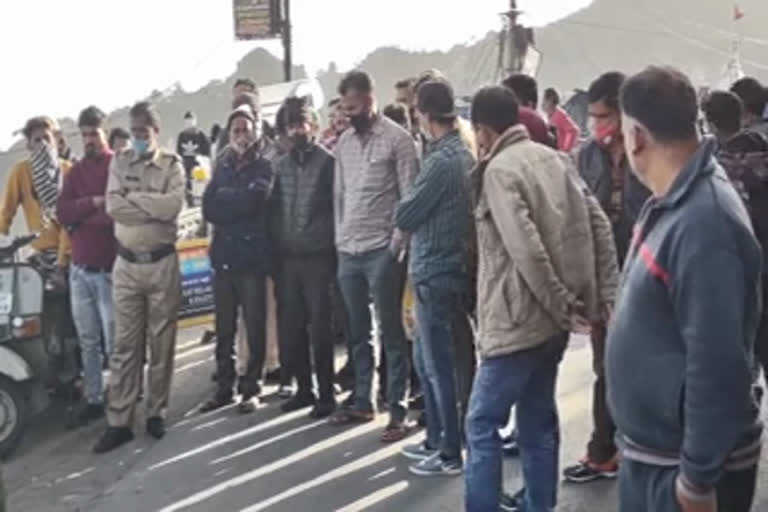 Dead body found a person of Nepal origin near mussoorie Library Chowk