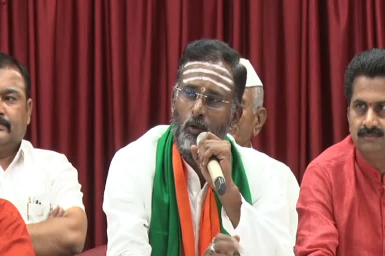 MLA Vijayanand kashappanavar