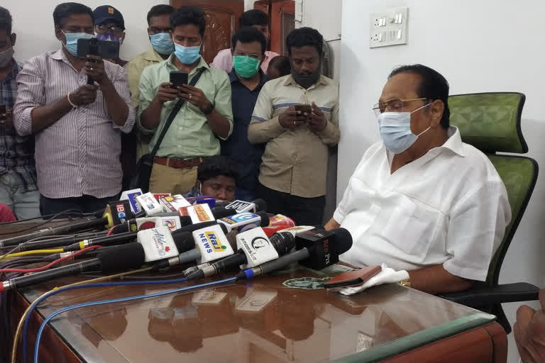 Income tax raid for political gaid  said DMK General Secretary Duraimurugan