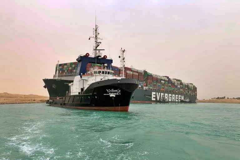 Stuck ship in Egypt Suez Canal