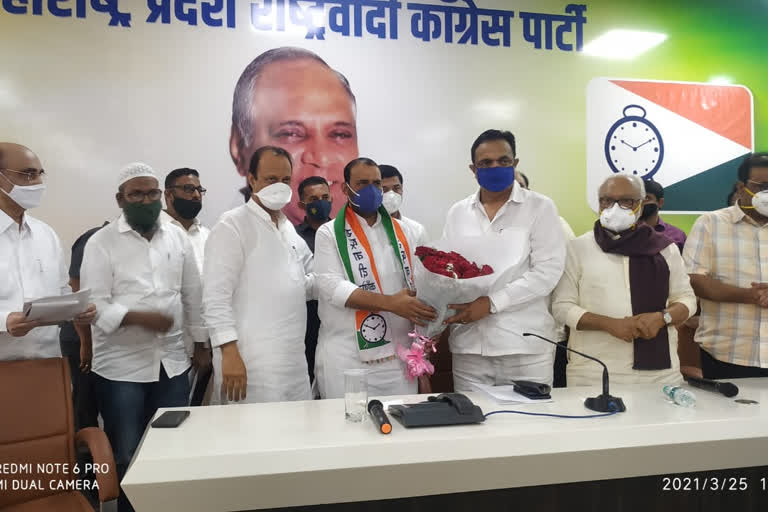 former MLA Asif shaikh joins NCP