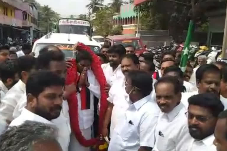 sirkazhi DMK candidate collected votes with full swing