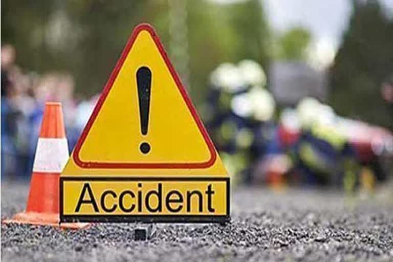 Road accident on prayag ayodhya highway in sultanpur