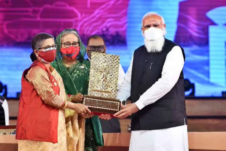 Gandhi Peace Prize distribution to Sheikh Mujiburahman