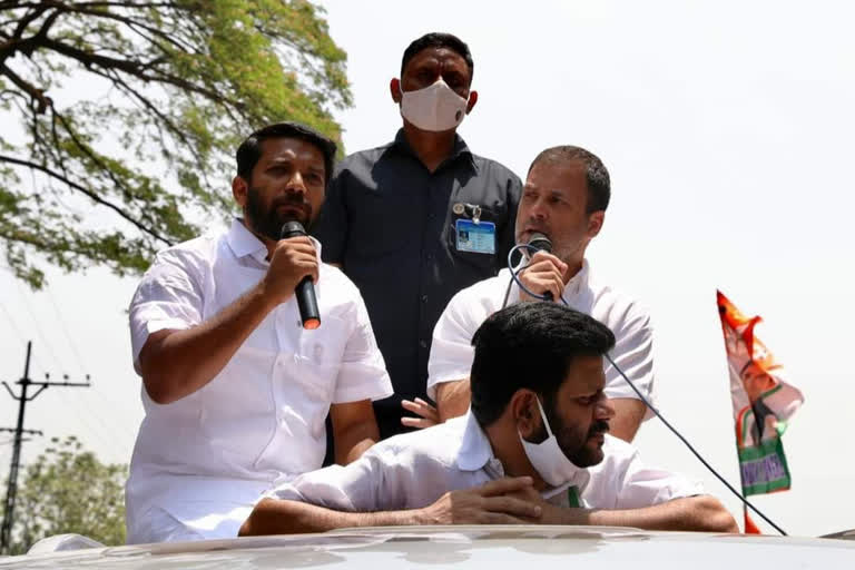 Rahul gandhi palakkad road show  രാഹുൽ ഗാന്ധി  പാലക്കാട്  ന്യായ് പദ്ധതി  രാഹുൽ ഗാന്ധിയുടെ റോഡ് ഷോ