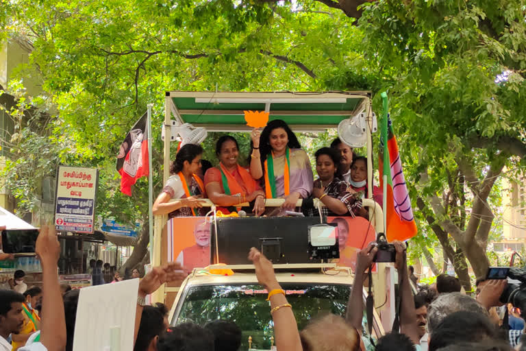 actress namitha election campaign  in covai