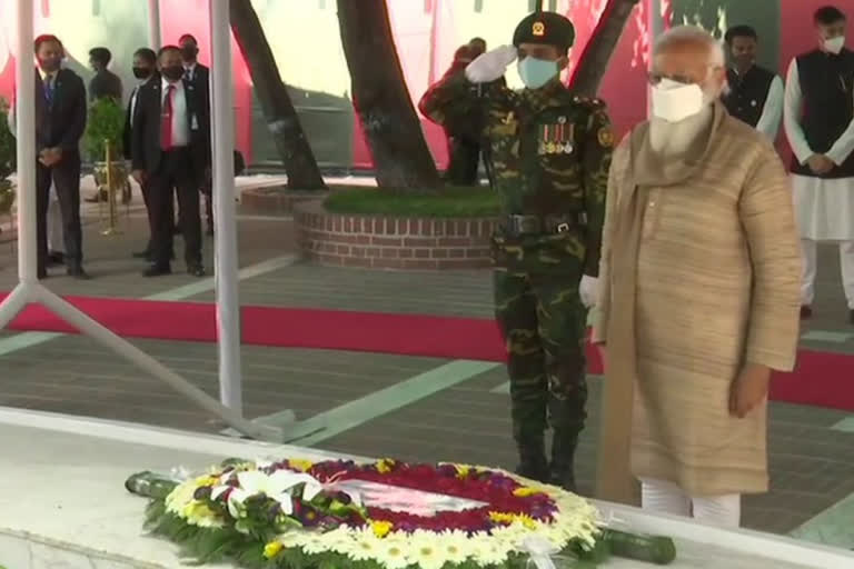 Bangladesh: Prime Minister Narendra Modi pays tribute to Sheikh Mujibur Rahman