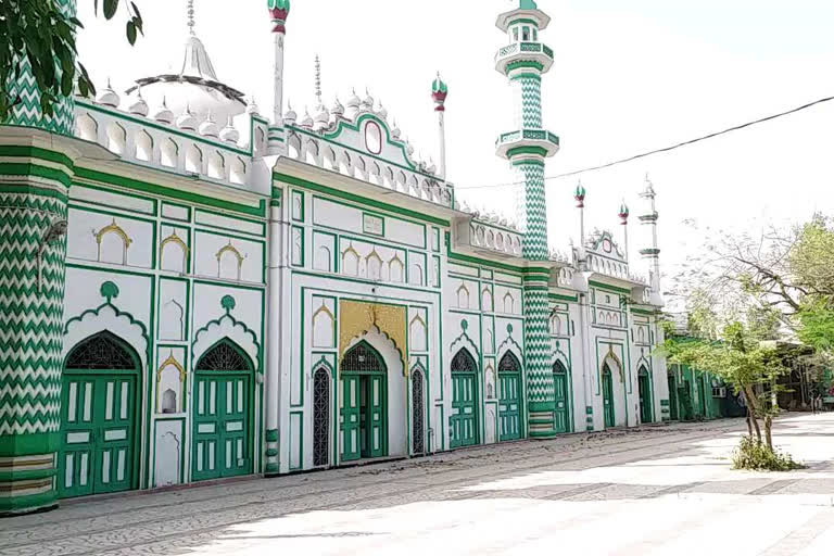 history of nau mohalla masjid in bareilly