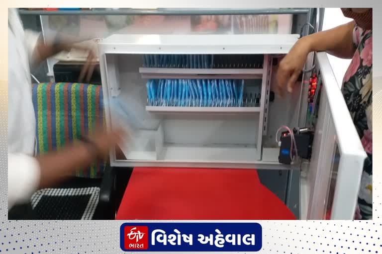 માસ્ક ભૂલી ગયા ? ચિંતા નહિ માસ્ક વેન્ડિંગ મશીન 1 રૂપિયામાં આપશે માસ્ક